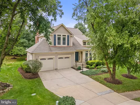 Exterior - 43941 Reliance Ct, Ashburn, VA 20147 photo 12 of 14