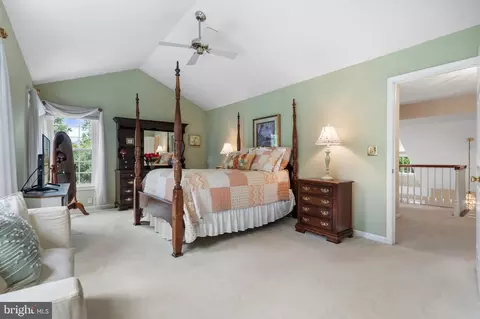Bedroom - 43941 Reliance Ct, Ashburn, VA 20147 photo 7 of 9