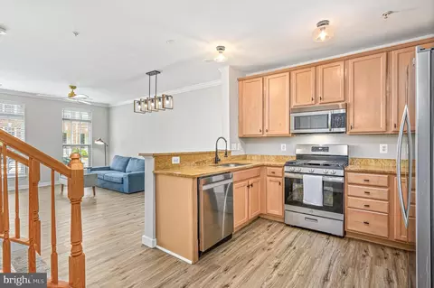 Kitchen - 42599 Cardinal Trace Ter, Brambleton, VA 20148 photo 1 of 3