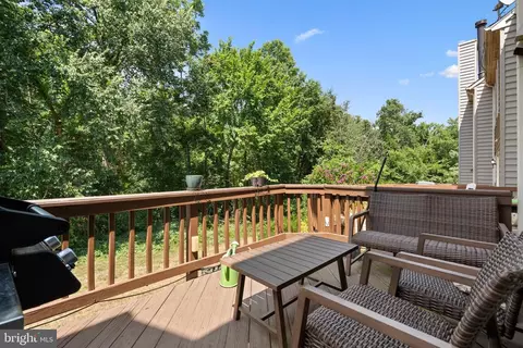 Exterior - 44006 Aberdeen Ter, Ashburn, VA 20147 photo 4 of 7