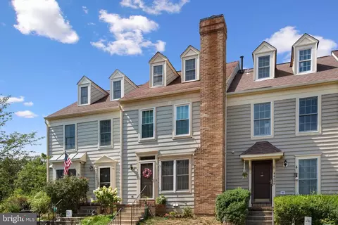 Exterior - 44006 Aberdeen Ter, Ashburn, VA 20147 photo 2 of 7