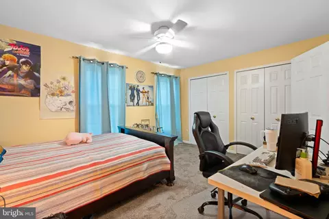 Bedroom - 44006 Aberdeen Ter, Ashburn, VA 20147 photo 2 of 10