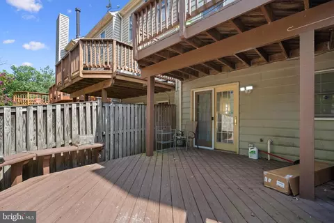 Exterior - 44006 Aberdeen Ter, Ashburn, VA 20147 photo 7 of 7