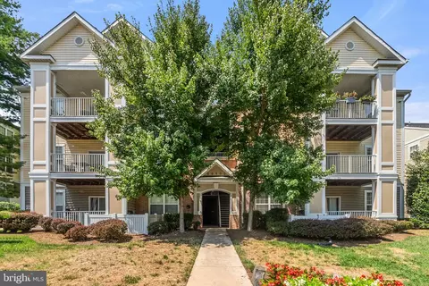 20903 Cedarpost Sq #201, Ashburn, VA 20147