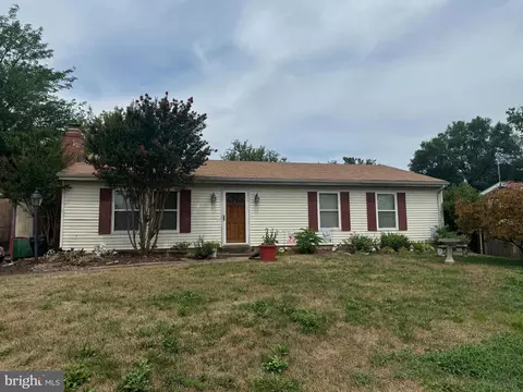 721 N Argonne Ave, Sterling, VA 20164