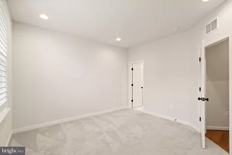 42388 Zenith Ter, Brambleton, VA 20148 photo 39
