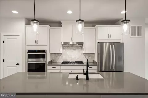 42388 Zenith Ter, Brambleton, VA 20148 photo 18