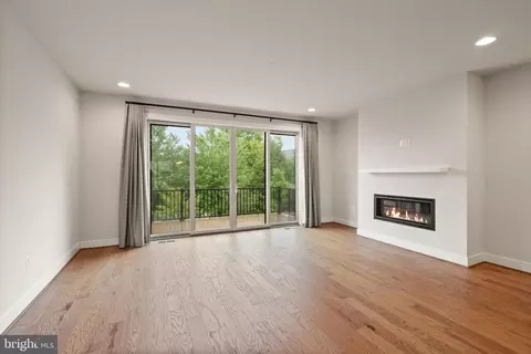 42388 Zenith Ter, Brambleton, VA 20148 photo 14