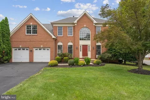 43464 Lucketts Bridge Cir, Ashburn, VA 20148