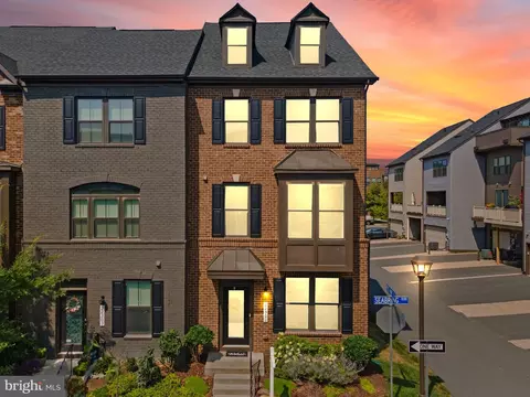 22301 Seabring Ter, Ashburn, VA 20148