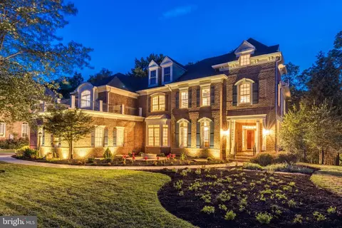 43328 Vestals Pl, Leesburg, VA 20176