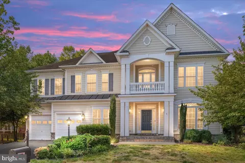 42829 Heritage Oak Ct, Broadlands, VA 20148