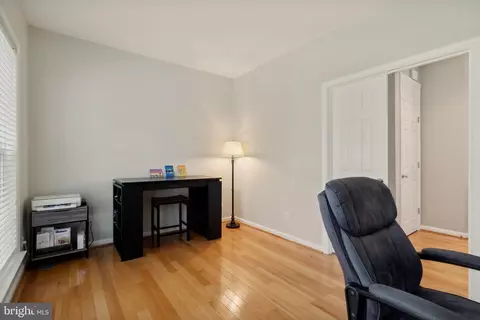 Other - 43926 Middlesex Dr, Chantilly, VA 20152 photo 5 of 21