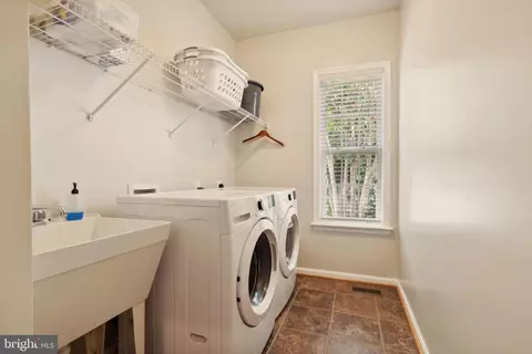 Other - 43926 Middlesex Dr, Chantilly, VA 20152 photo 3 of 21