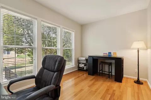 Other - 43926 Middlesex Dr, Chantilly, VA 20152 photo 6 of 21
