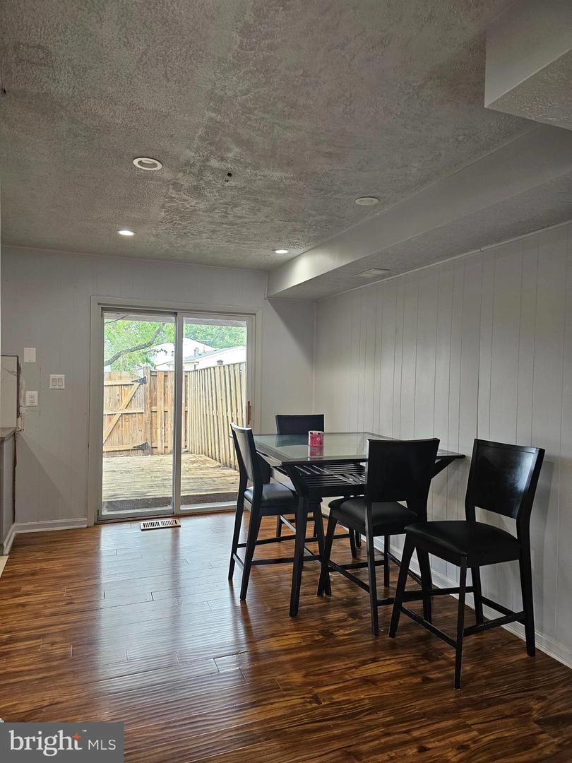 108 E Cornell Dr, Sterling, VA 20164 photo 8