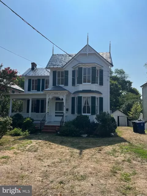 408 S King St, Leesburg, VA 20175