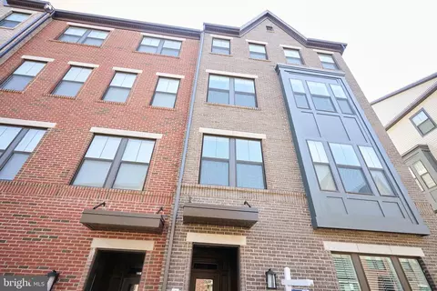 43437 Stonewood Crossing Ter, Ashburn, VA 20148