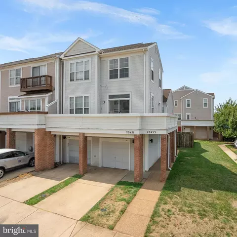 20453 Quiet Walk Ter, Ashburn, VA 20147