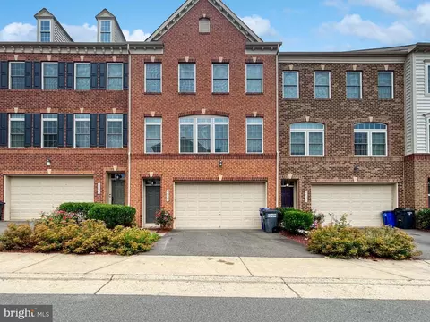 42623 Harlow Meadows Ter, Sterling, VA 20166