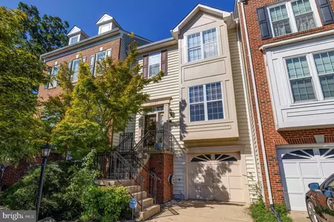 44037 Kings Arms Sq, Ashburn, VA 20147