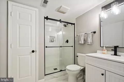 20761 Dewberry Ct, Ashburn, VA 20147 photo 30