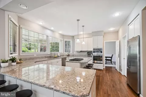 20761 Dewberry Ct, Ashburn, VA 20147 photo 6