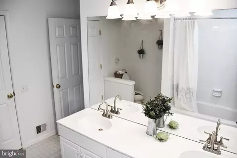 20466 Quarterpath Trace Cir, Sterling, VA 20165 photo 30