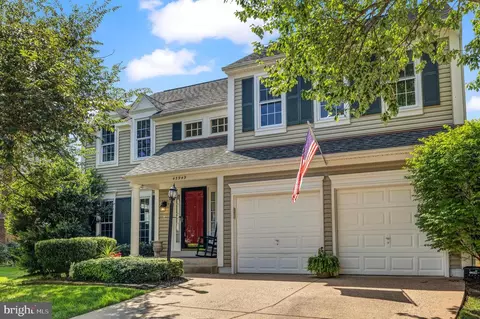 Exterior - 43949 Reliance Ct, Ashburn, VA 20147 photo 3 of 14