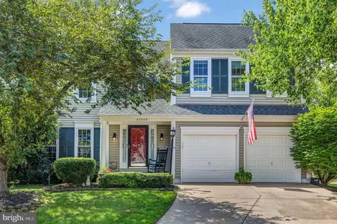 Exterior - 43949 Reliance Ct, Ashburn, VA 20147 photo 5 of 14