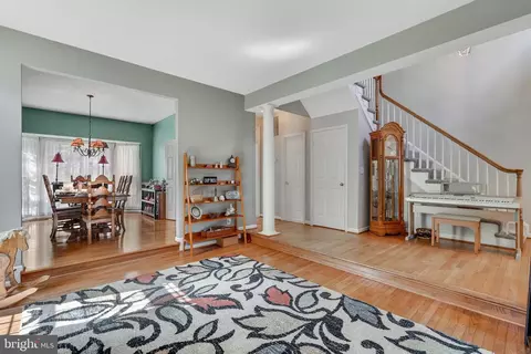Entry Way - 43949 Reliance Ct, Ashburn, VA 20147 photo 7 of 10