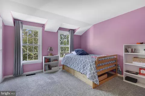 Bedroom - 43949 Reliance Ct, Ashburn, VA 20147 photo 8 of 10