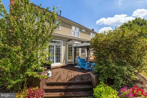 Exterior - 43949 Reliance Ct, Ashburn, VA 20147 photo 12 of 14