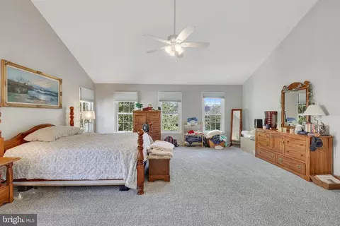 Bedroom - 43949 Reliance Ct, Ashburn, VA 20147 photo 4 of 10