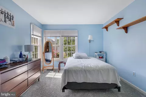 Bedroom - 43949 Reliance Ct, Ashburn, VA 20147 photo 6 of 10