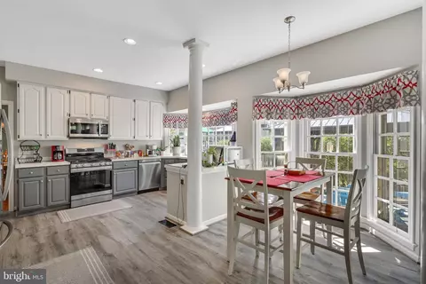 Kitchen - 43949 Reliance Ct, Ashburn, VA 20147 photo 5 of 5