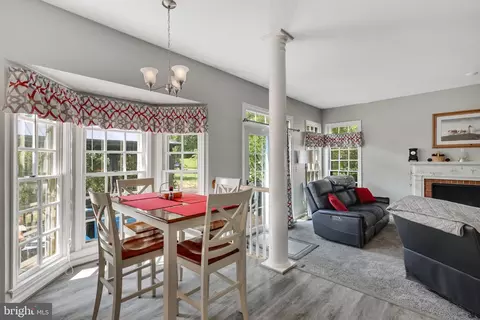 Dining - 43949 Reliance Ct, Ashburn, VA 20147 photo 4 of 5