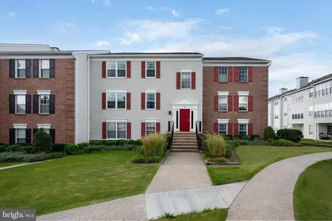 101 Prosperity Ave SE #E, Leesburg, VA 20175