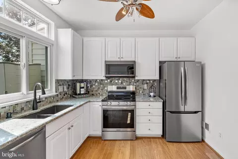 20981 Killawog Ter, Ashburn, VA 20147