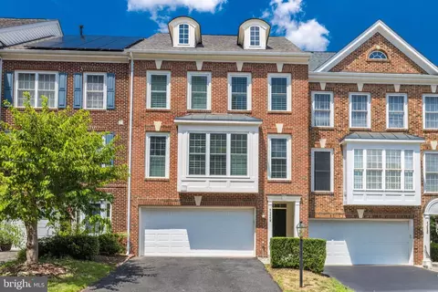 43648 Lees Mill Sq, Leesburg, VA 20176