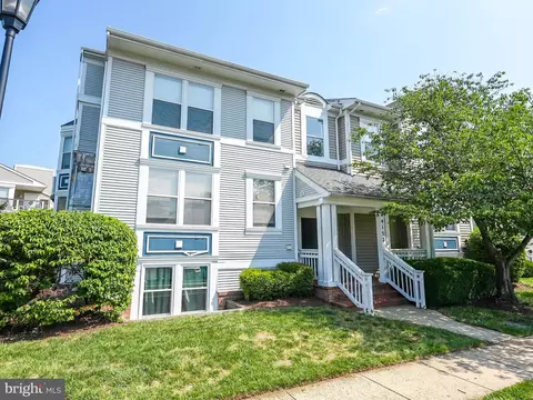 44152 Natalie Ter #202, Ashburn, VA 20147