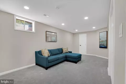 12 Summer Breeze Ct, Sterling, VA 20165 photo 29