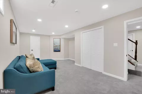 12 Summer Breeze Ct, Sterling, VA 20165 photo 27