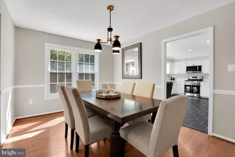 12 Summer Breeze Ct, Sterling, VA 20165 photo 12