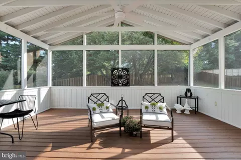 12 Summer Breeze Ct, Sterling, VA 20165 photo 33