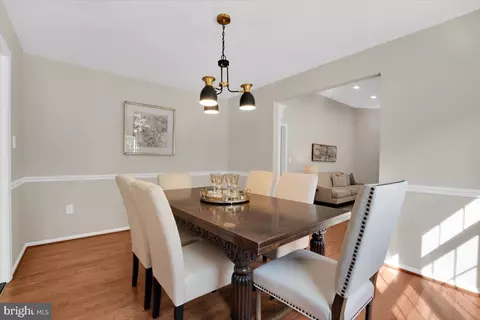 12 Summer Breeze Ct, Sterling, VA 20165 photo 10