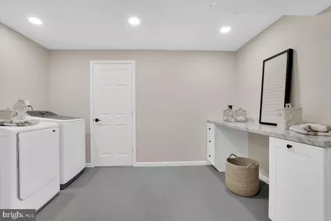 12 Summer Breeze Ct, Sterling, VA 20165 photo 24