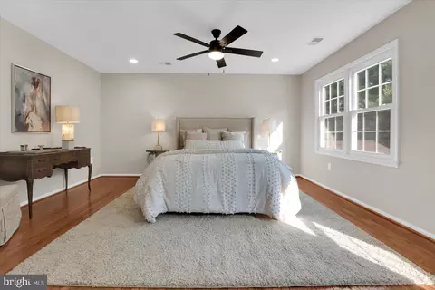 12 Summer Breeze Ct, Sterling, VA 20165 photo 17