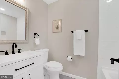 12 Summer Breeze Ct, Sterling, VA 20165 photo 22