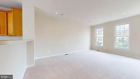 25126 Mcbryde Ter, Chantilly, VA 20152 photo 3